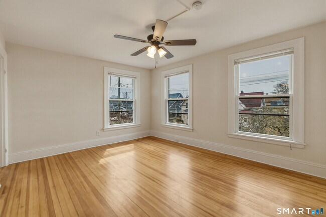 Building Photo - 784 Howard Ave