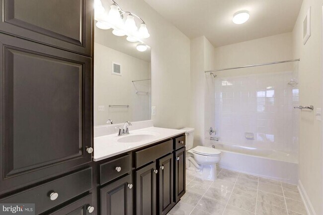 Building Photo - 13740 Endeavour Dr