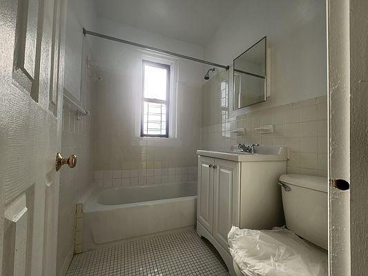 Building Photo - 1 bedroom in Bronx NY 10463