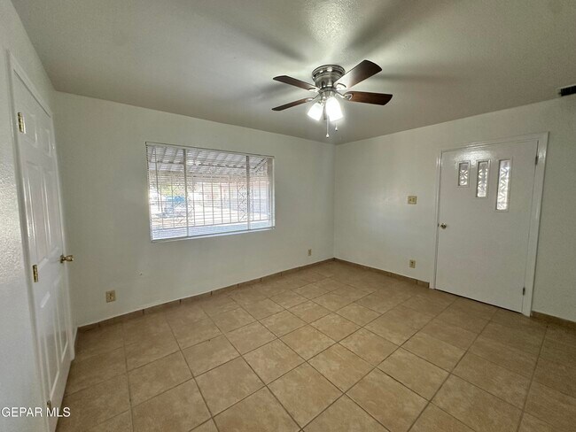 Building Photo - 152 Elvira Way