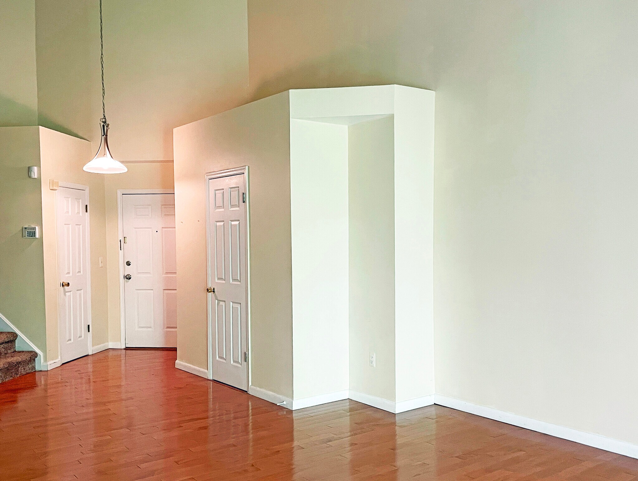 Building Photo - 12D Leva Dr