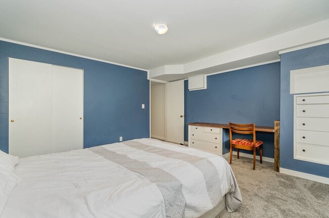 Building Photo - 3Bd/2.75Ba Seattle House