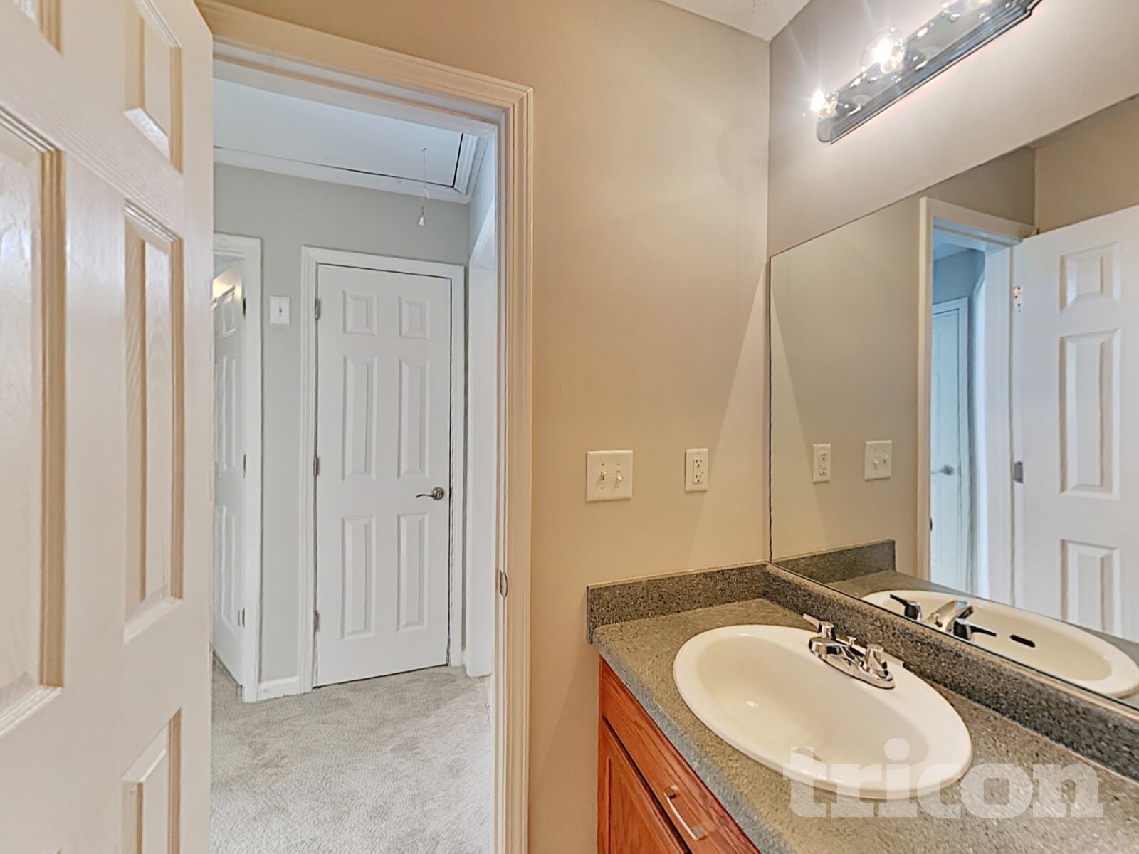 Building Photo - 416 Camella Cir