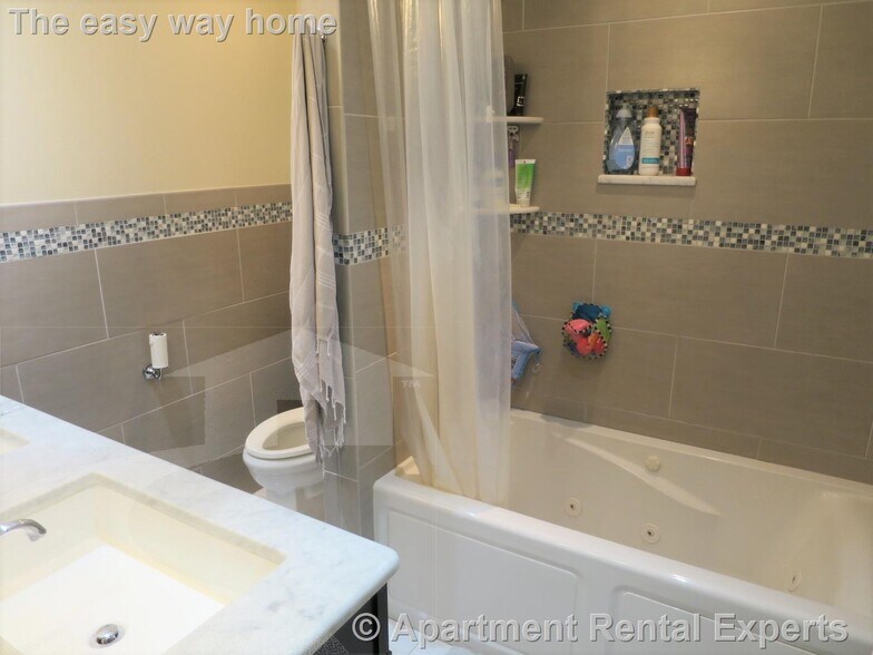 Building Photo - 7 Wareham St