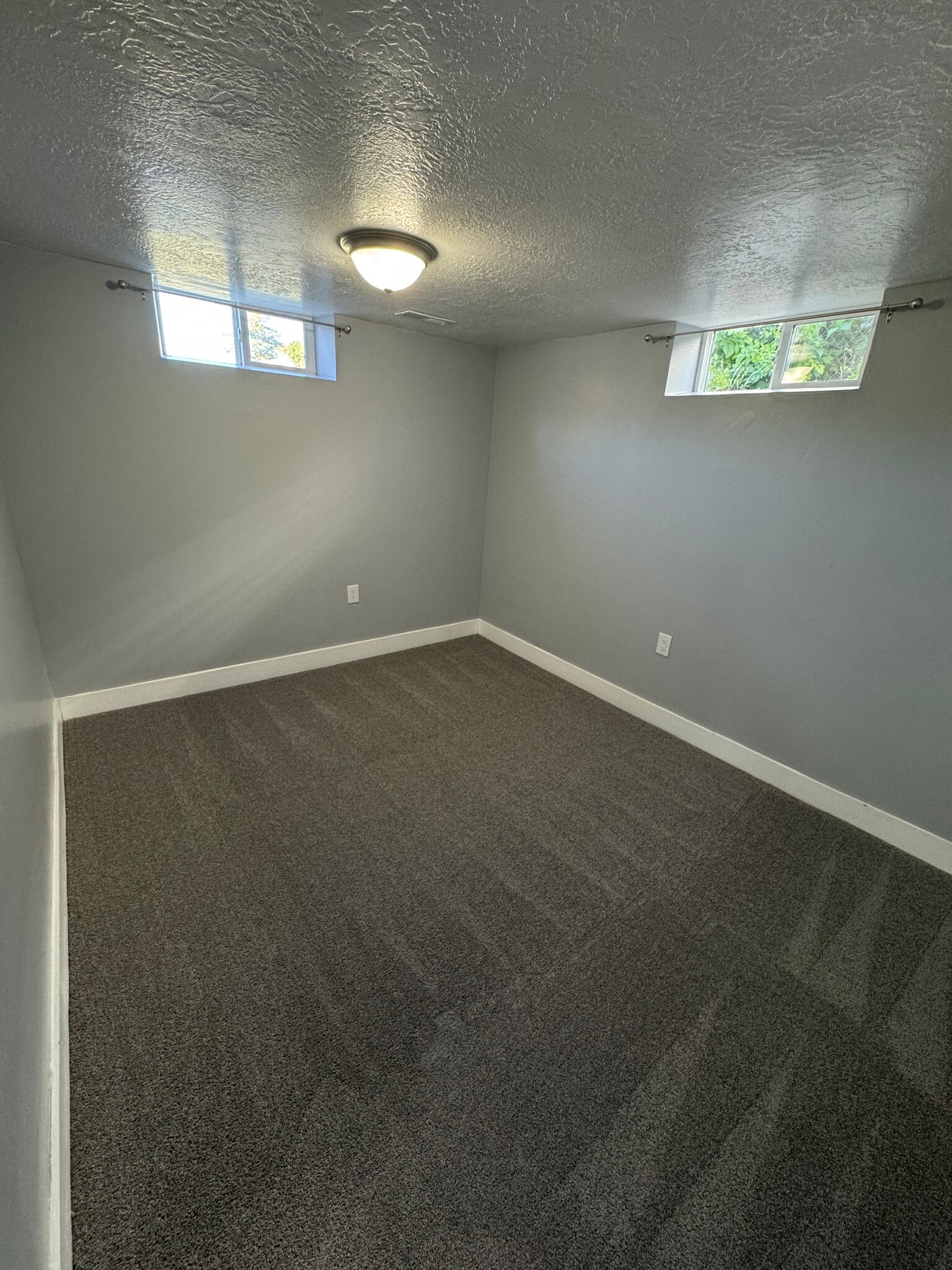 Building Photo - 4206 W Annapolis Dr