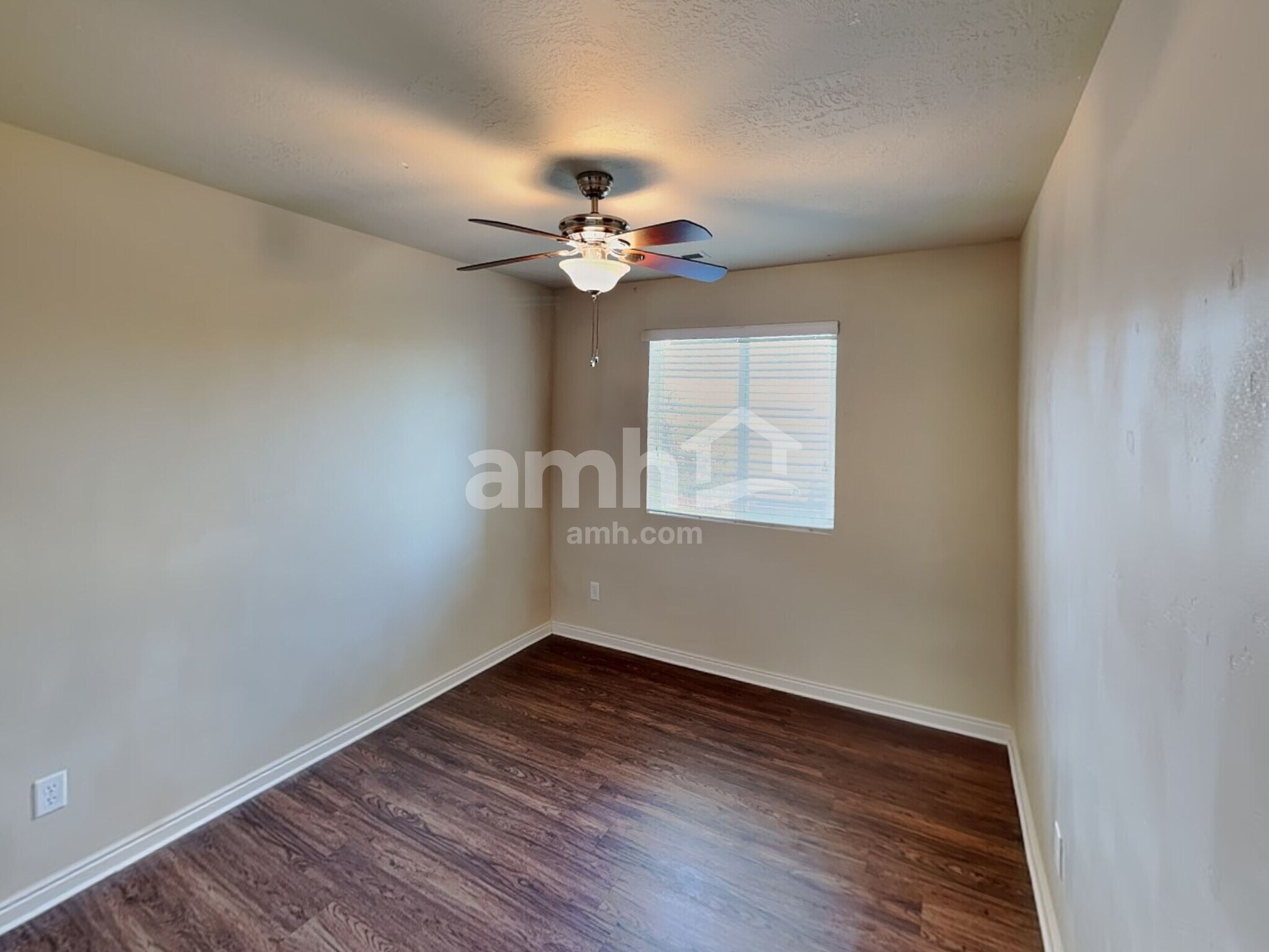 Building Photo - 841 Wilstead Dr