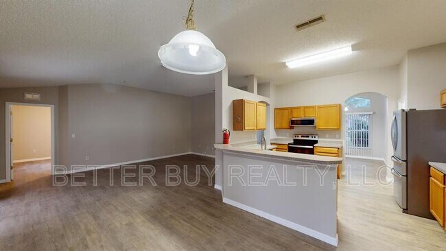 Building Photo - 23 Burning Tree Pl