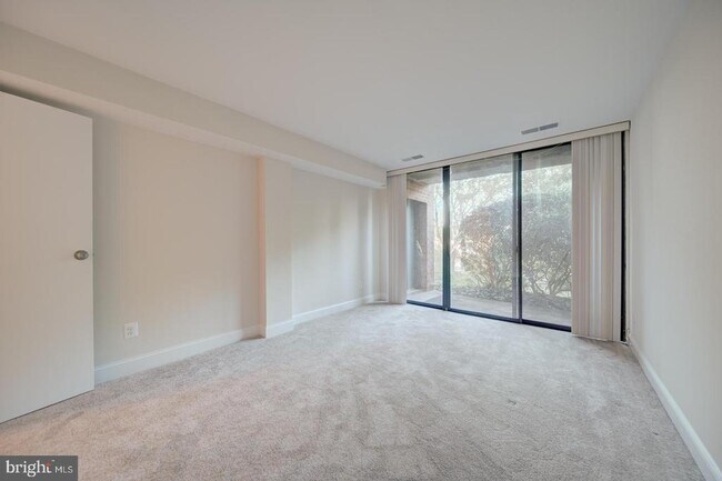 Building Photo - 515 N Armistead St