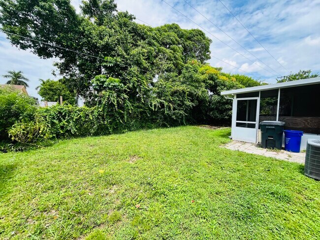 Building Photo - 5855 Timber Valley Dr