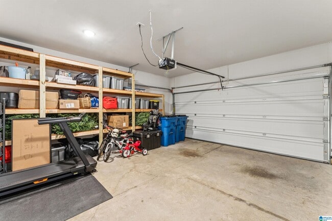 Building Photo - 501 Polo Way
