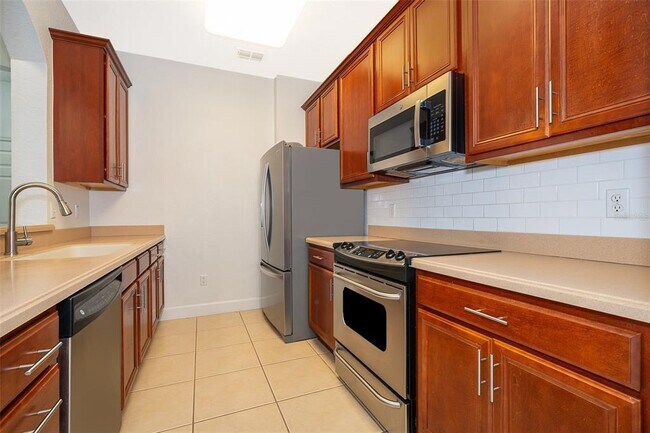 Building Photo - 3344 Robert Trent Jones Dr