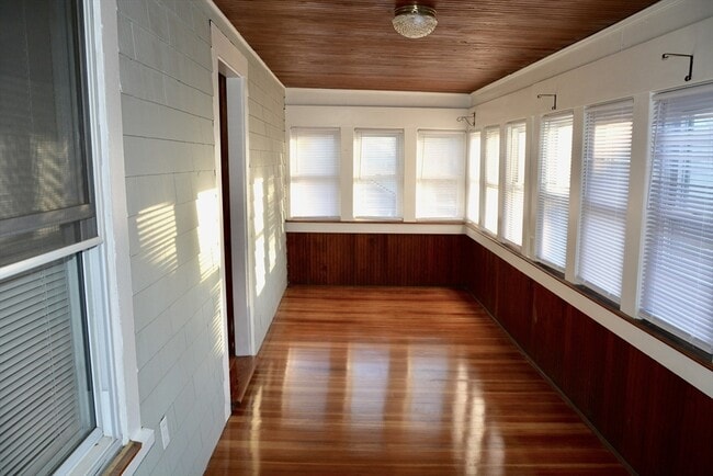 Building Photo - 27 Emmons St