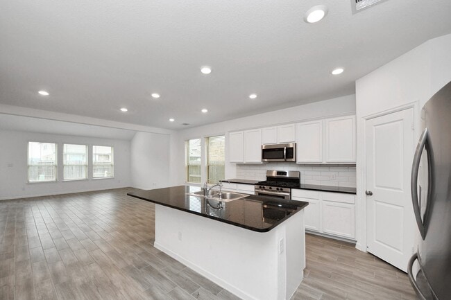 Building Photo - 7214 Cordgrass Prairie Ln