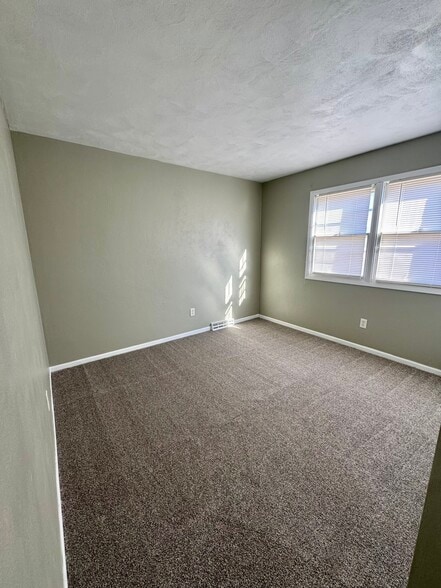 Building Photo - 3513 W 31st St