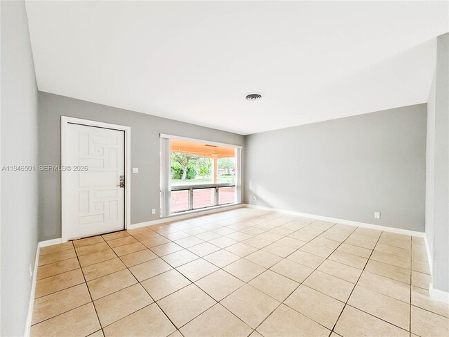 Building Photo - 6210 NE 21st Rd