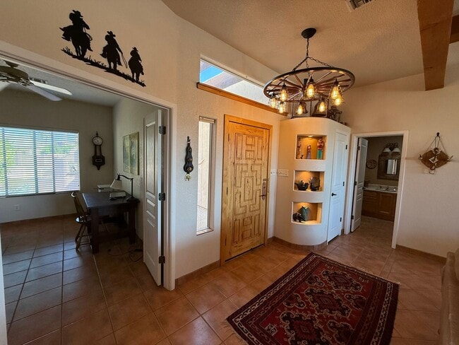 Building Photo - Gorgeous Furnished Pool/Spa Home with spectacular views
