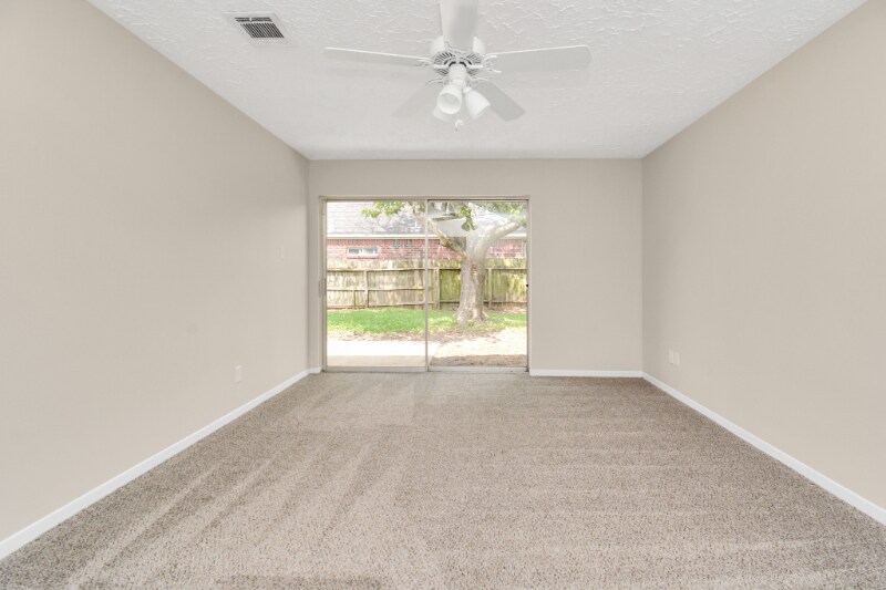Building Photo - 22206 Elsinore Dr
