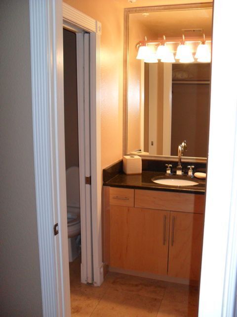 Building Photo - Meridian 2Bdr/2Bath Luxury Condo w/Den, Va...