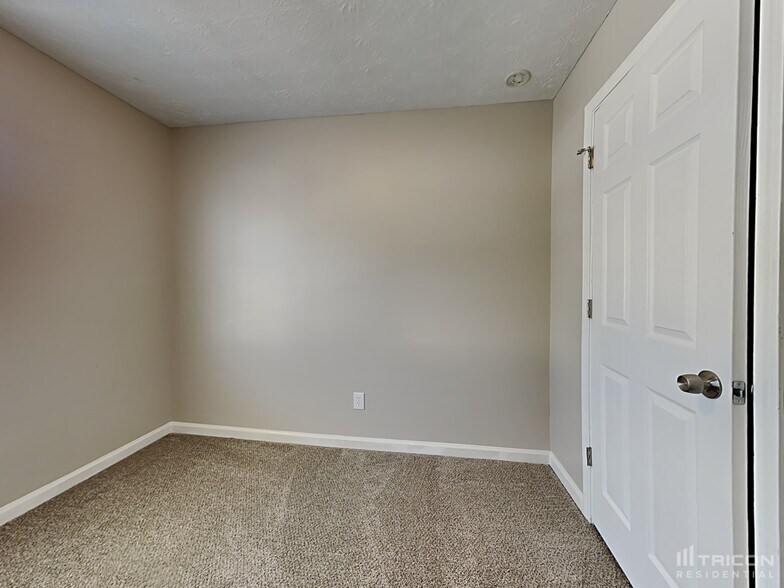 Building Photo - 153 Lake Terrace