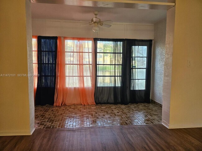 Building Photo - 5940 NW 64th Ave