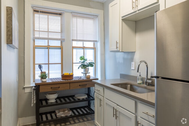 Kitchen - Sheridan Court
