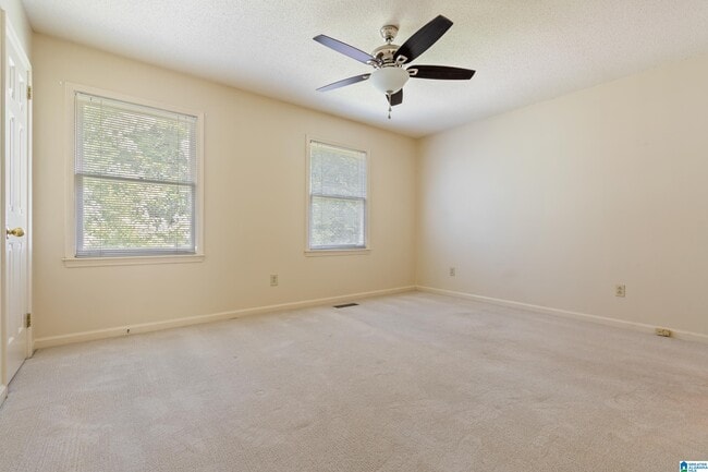 Building Photo - 1659 Ashwood Ln