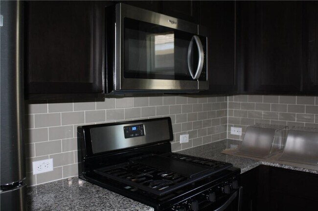 Building Photo - 1042 Sand Post Pl