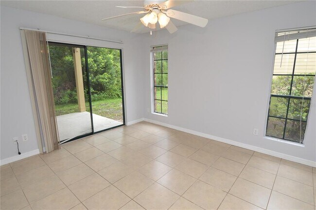 Building Photo - 8630 Mallard Reserve Dr