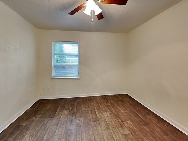 Building Photo - 7207 Arborcrest Dr