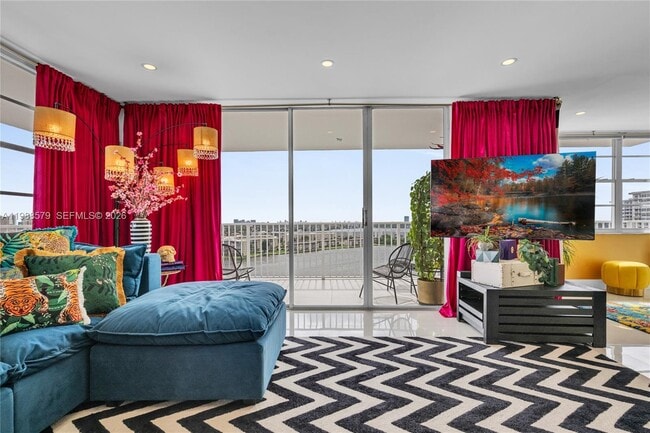 Building Photo - 2801 NE 183rd St