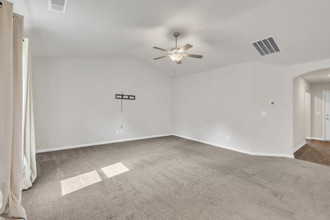Building Photo - 79 Kinsale Ct