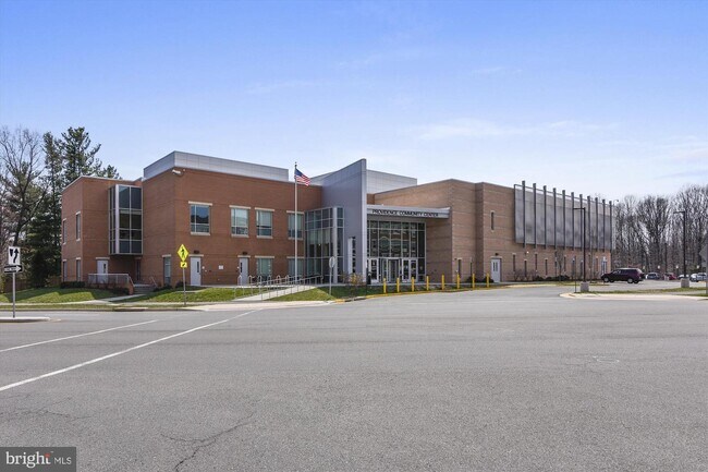 Building Photo - 3028 Rittenhouse Cir