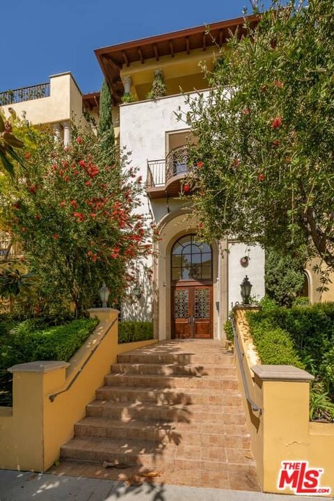 Building Photo - 10617 Eastborne Ave