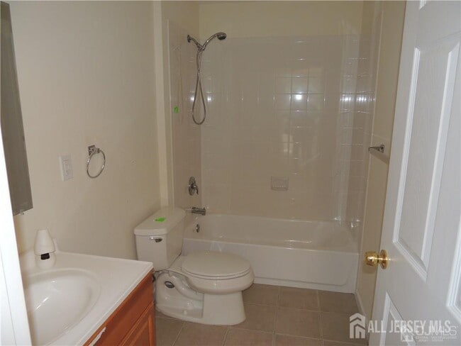 Building Photo - 50 Fisher Dr