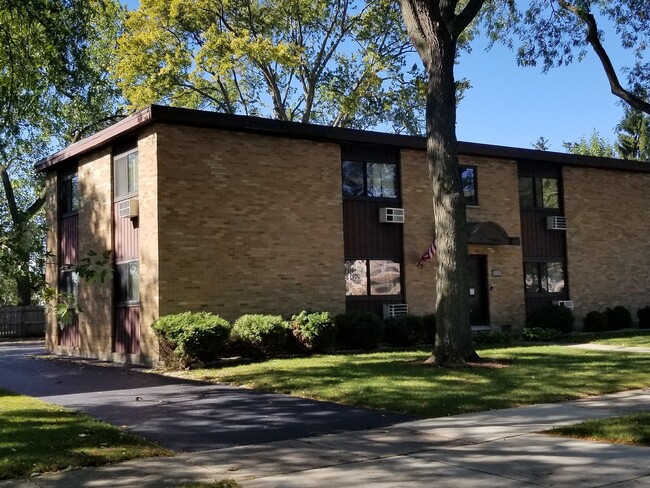 Building Photo - 765 Waikiki Dr