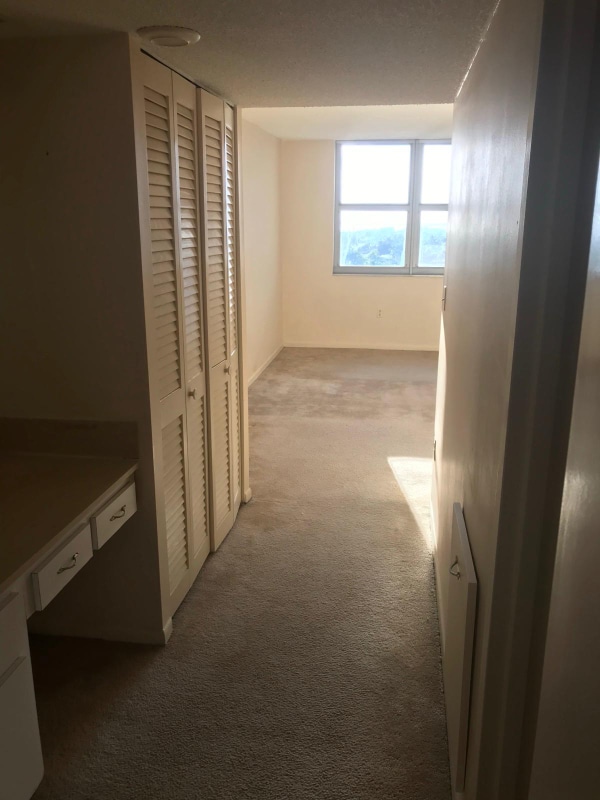 Building Photo - 5701 Collins Ave