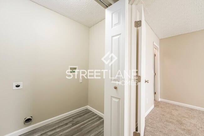 Building Photo - Charming 3 Bedroom in Grove City!