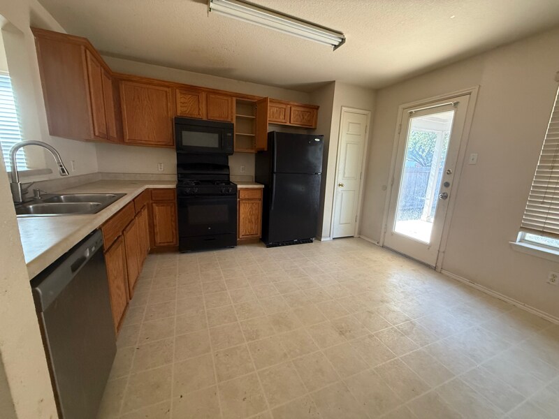 Building Photo - 1209 Coronation Way