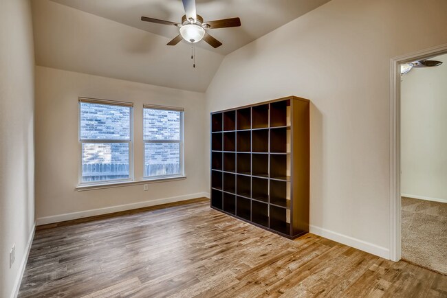 Building Photo - 2606 Mingus Dr