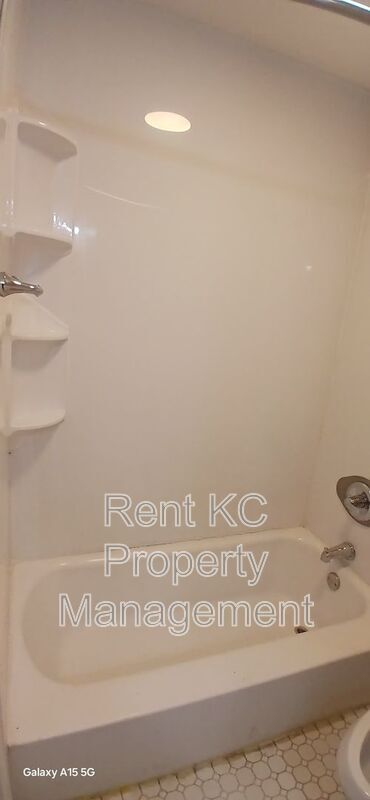 Building Photo - 7201 Hardy Ave