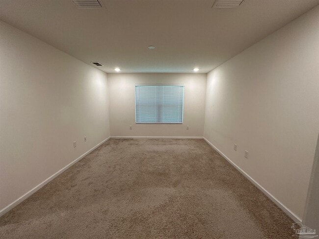 Building Photo - 5911 Laurel Oak Dr
