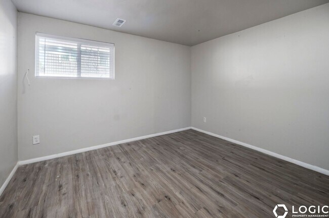 Building Photo - 7338 Rusty Dr