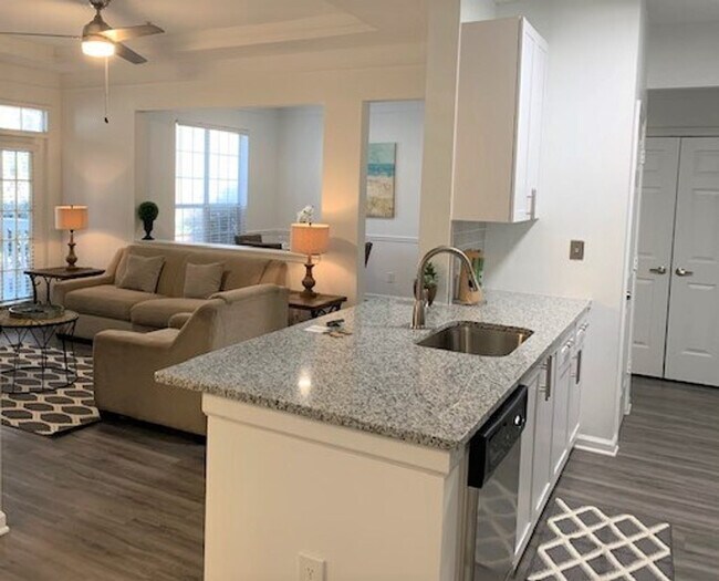 Building Photo - 5028 Gardner Dr