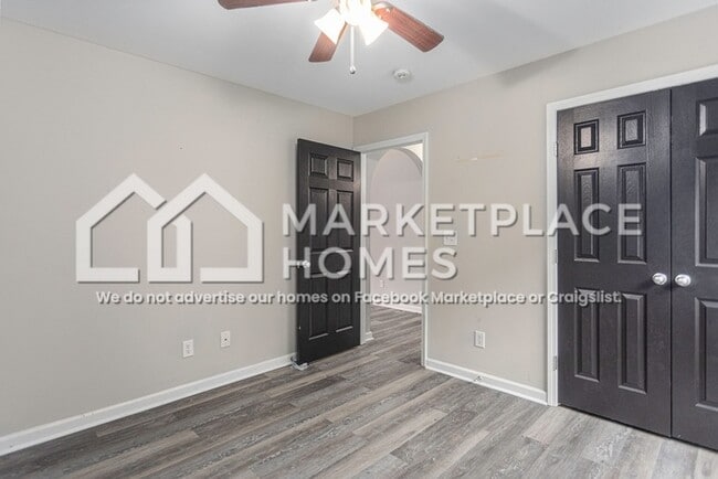 Building Photo - 2115 Willow Glenn Dr