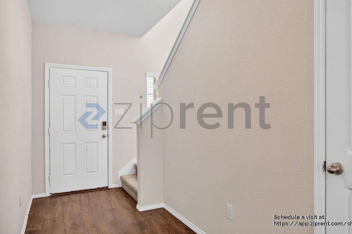 Building Photo - 2885 Wolfcreek