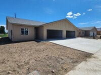 Building Photo - 2503-2505 S 47th Ave