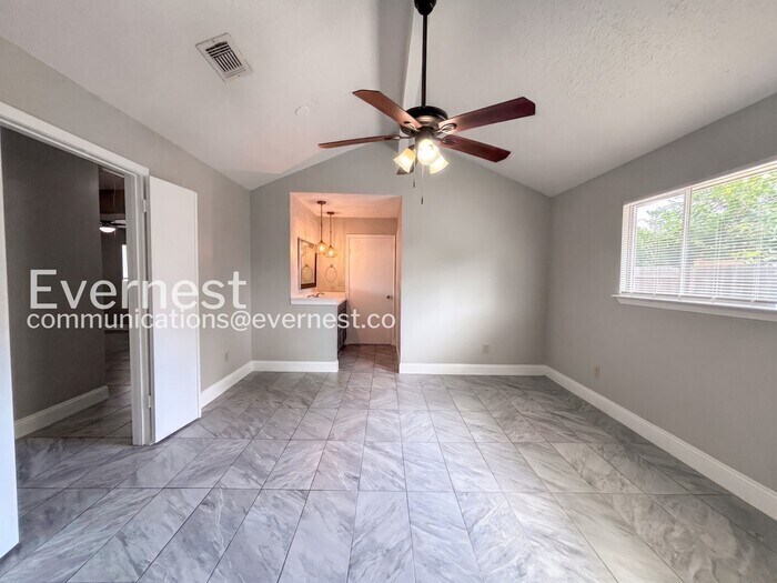 Building Photo - 1334 Willersley Ln