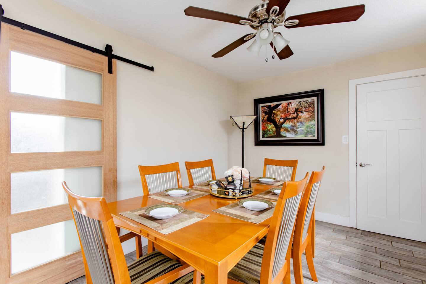 dining room - 842 Tahoe Keys Blvd