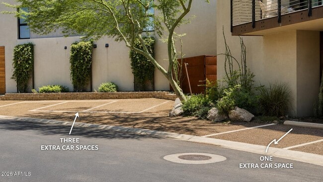 Building Photo - 6525 E Cave Creek Rd