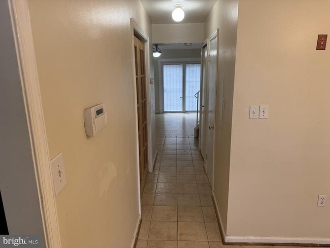 Building Photo - 540 Peacock Dr